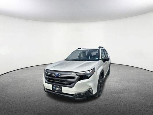 Crystal White Pearl 2025 Subaru Forester Premium