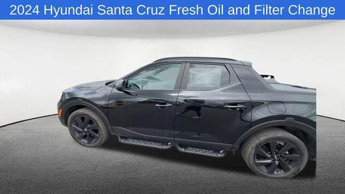 Phantom Black 2024 Hyundai SANTA CRUZ NIGHT