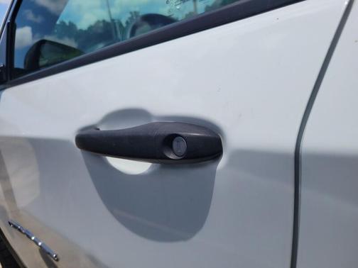 Bright White Clearcoat 2023 Jeep Compass Sport