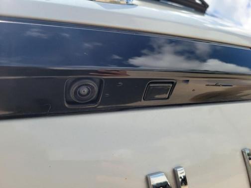 Majestic White 2023 INFINITI QX60 Luxe