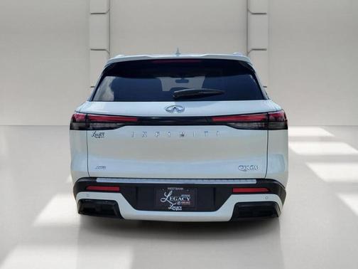 Majestic White 2023 INFINITI QX60 Luxe