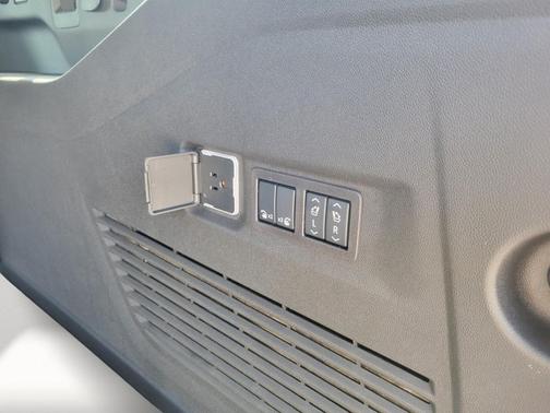 2026 GMC Yukon XL 2WD Elevation