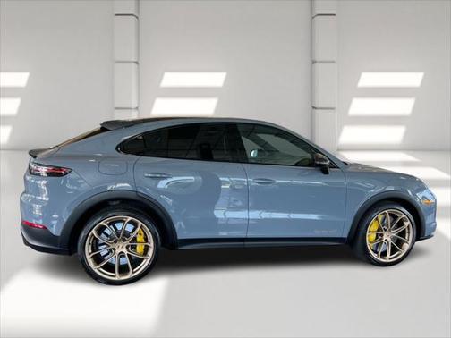 2022 Porsche Cayenne Turbo GT