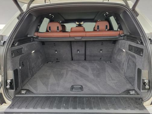 Alpine White 2024 BMW X5 sDrive40i