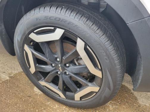 Glacial White Pearl 2025 Kia Telluride S