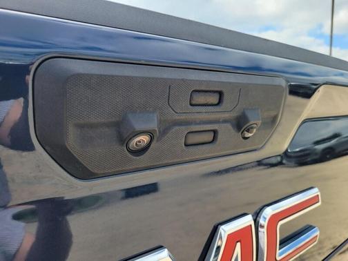 Pacific Blue Metallic 2023 GMC Sierra 1500 SLT