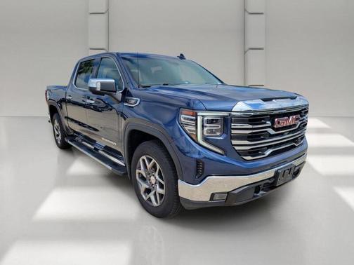 Pacific Blue Metallic 2023 GMC Sierra 1500 SLT