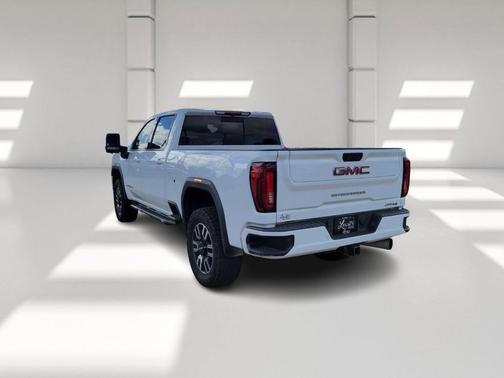 2022 GMC Sierra 2500 AT4