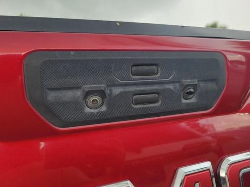 Cayenne Red Tintcoat 2022 GMC Sierra 1500 SLT