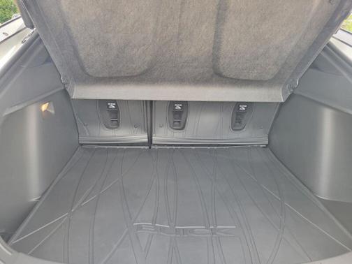 Summit White 2026 Buick Envista Sport Touring FWD