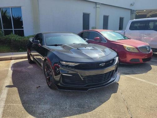 Black 2022 Chevrolet Camaro 2SS