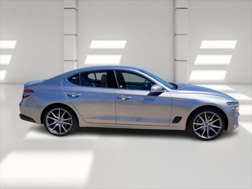 2023 Genesis G70 2.0T AWD