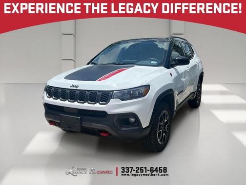 Bright White Clearcoat 2025 Jeep Compass Trailhawk