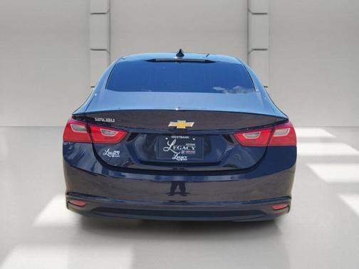 Dark Ash Metallic 2022 Chevrolet Malibu 1LS