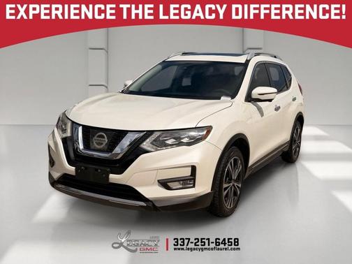 Pearl White 2017 Nissan Rogue SV