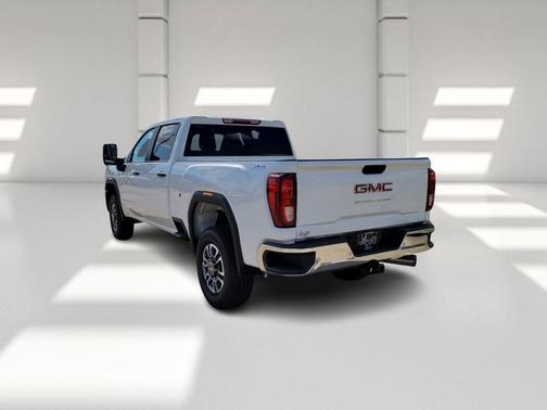 2025 GMC Sierra 3500 Base