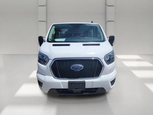 Oxford White 2023 Ford Transit-350 XL