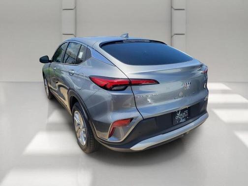 Moonstone Gray Metallic 2026 Buick Envista Preferred FWD