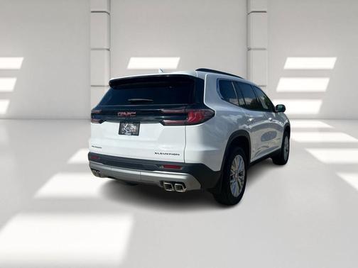 2026 GMC Acadia FWD Elevation
