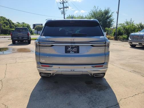 Moonstone Gray Metallic 2026 Buick Enclave Avenir FWD