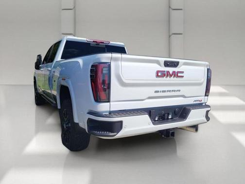 Summit White 2026 GMC Sierra 2500 AT4
