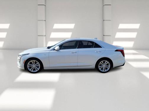 2022 Cadillac CT4 Luxury