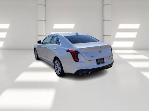 2022 Cadillac CT4 Luxury
