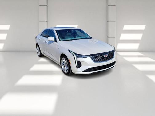 2022 Cadillac CT4 Luxury