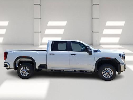 Summit White 2026 GMC Sierra 2500 Pro
