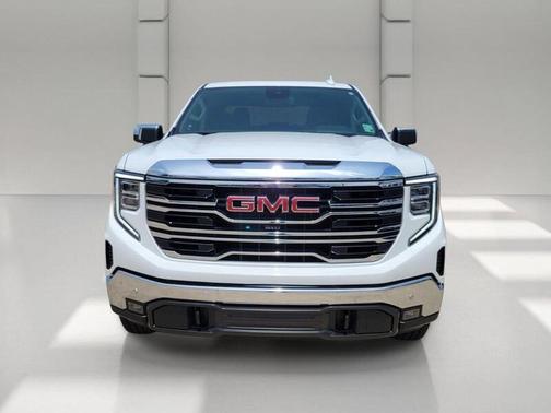 Summit White 2025 GMC Sierra 1500 SLT