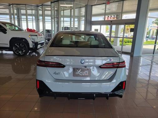 2024 BMW i5 M60