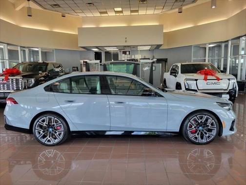 2024 BMW i5 M60