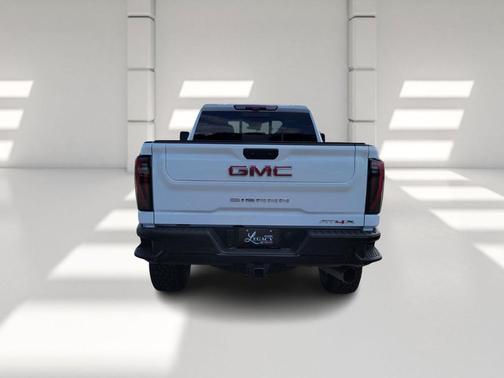 2026 GMC Sierra 2500 AT4