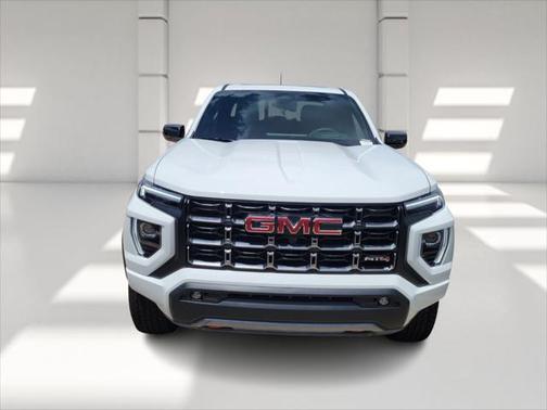 2025 GMC Canyon Base