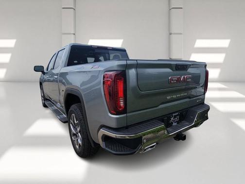 Sterling Metallic 2026 GMC Sierra 1500 SLT