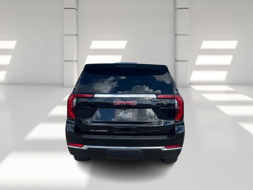 2026 GMC Yukon 2WD Elevation