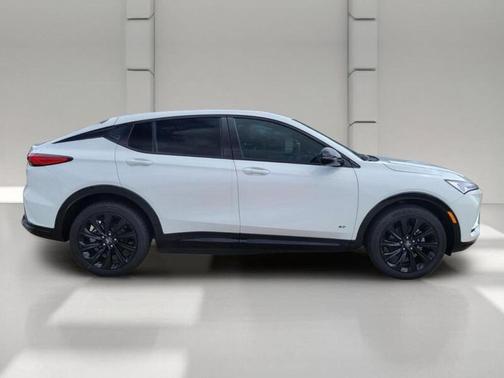 Summit White 2026 Buick Envista Sport Touring FWD