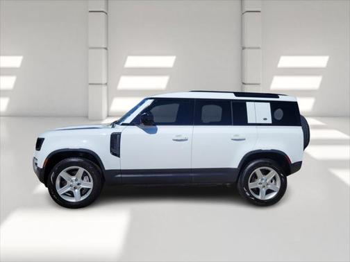 2020 Land Rover Defender 110 SE