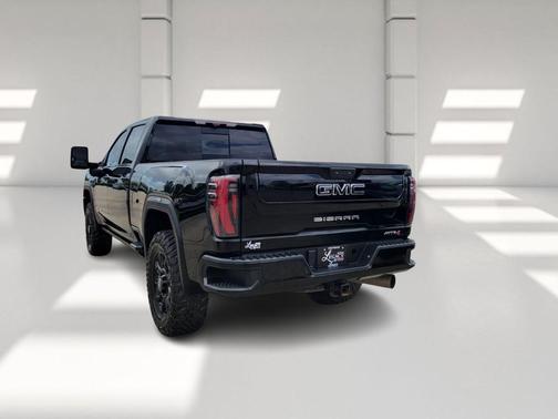 2024 GMC Sierra 2500 AT4