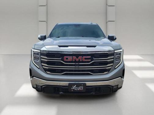Sterling Metallic 2023 GMC Sierra 1500 SLT