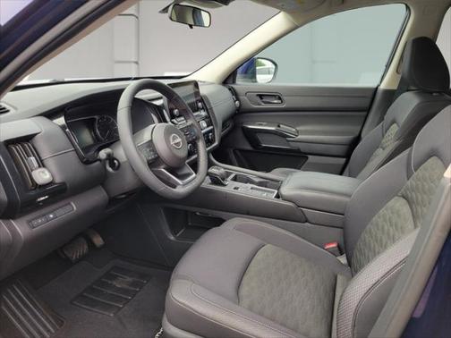 2024 Nissan Pathfinder SV FWD
