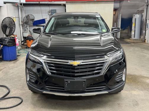 Mosaic Black Metallic 2023 Chevrolet Equinox 1LT