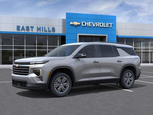Sterling Gray Metallic 2026 Chevrolet Traverse LT