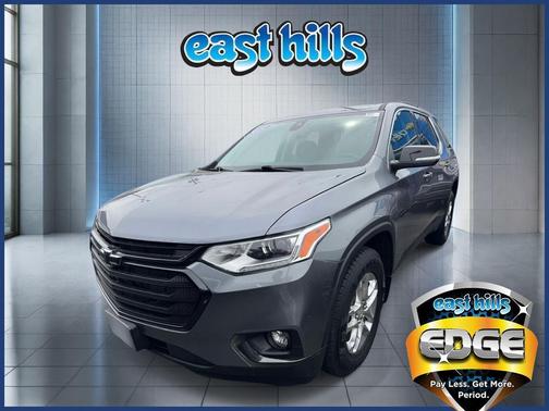 Satin Steel Metallic 2021 Chevrolet Traverse LT Cloth