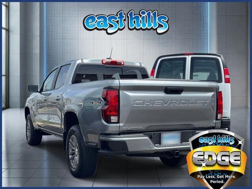 Sterling Gray Metallic 2023 Chevrolet Colorado LT