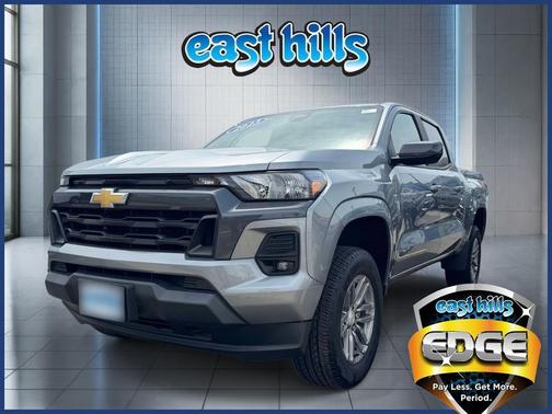 Sterling Gray Metallic 2023 Chevrolet Colorado LT