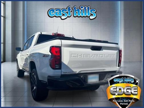 Summit White 2023 Chevrolet Colorado Z71
