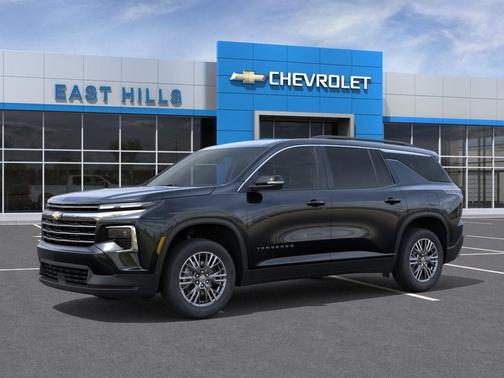 Mosaic Black Metallic 2027 Chevrolet Traverse LT