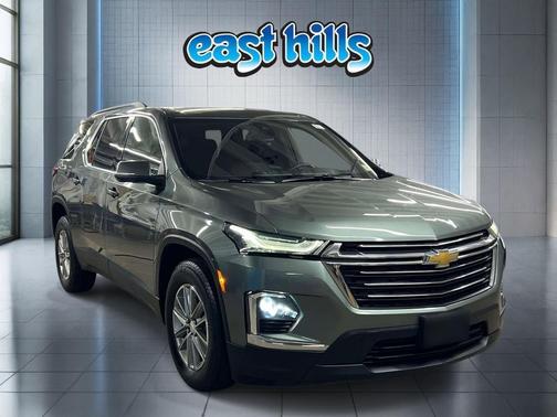 Silver Sage Metallic 2022 Chevrolet Traverse LT Cloth