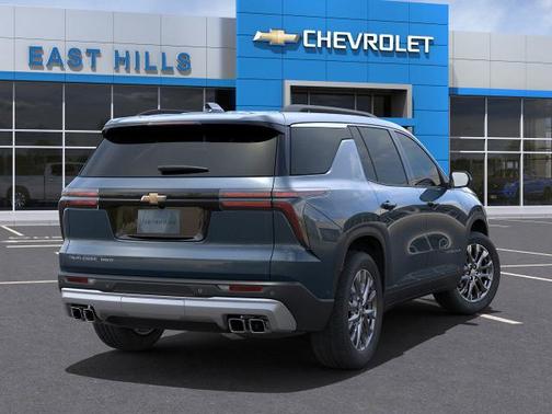 2025 Chevrolet Traverse LT